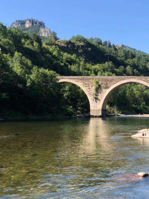 Apt Au Coeur Des Gorges Du Tarn Ispagnac Exterior foto